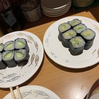 Cucumber & avocado maki at Himawari Zushi Shintoshin in Tokyo