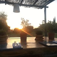 Dining at sunset ❤️ at Podere Arduino in Castagneto Carducci