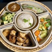 vegan lunch plate 🌱🫶 #Veganuary at Lúa Cuisine in Frankfurt