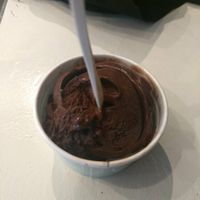 1 scoop chocolate icecream at Impronta in Paris