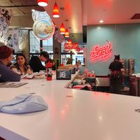 Cool 1950s vibe at Monty's Good Burger in Riverside