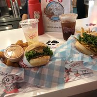 Burgers at Monty's Good Burger in Riverside