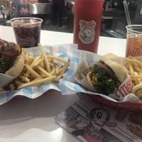 Delicious food 😋 at Monty's Good Burger in Riverside