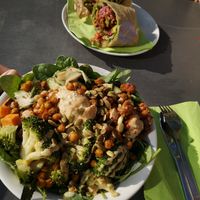 Beyoond delicious 😋😋I recommend both salads and wraps at SLA - Oude Binnenweg in Rotterdam