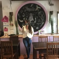 Chica vegana muy guapa😄 at Vegania in Madrid