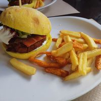 Main: hamburguesa de la casa at Vegania in Madrid