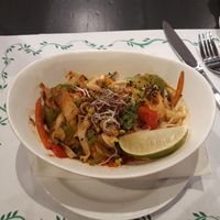 Pad thai at Vegania in Madrid