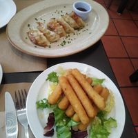 Deliciosos entrantes at Vegania in Madrid