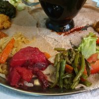 Veggie platter at La Reine de Saba in Paris