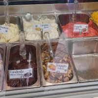 vegan flavors at Punto Gelato in Caorle