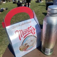 100% Plant-Based Eats at a Concert 🥹💗  at Monty's Good Burger - Koreatown in Los Angeles