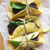 Tacos de alubias  at Okaeri in Gijon
