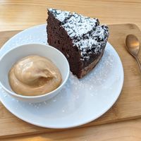 cocoa cake with coffee foam cream at Okaeri in Gijon