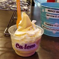 Mango and coconut with coconut shavings at Ca Lem in Montreal