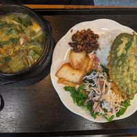 Mild hotpot stew at Loving Hut in Seogwipo