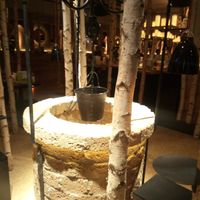 The wishing well at Hans im Glück in Hamburg