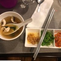 Miso, kimchi, alga e pikud at Little Korea in Troyes
