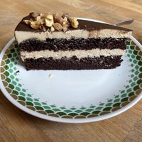 Peanut butter and chocolate cake   at püük - fein + herausgeputzt in Hamburg