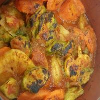 Seniya of potatoes and vegetables at Syrian Palace in Aqaba