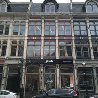 Storefront at Fresh Kitchen & Juice Bar in Toronto