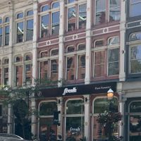 Millennial pink exterior at Fresh Kitchen & Juice Bar in Toronto