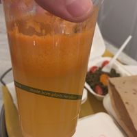 „Plastic” is made of plants at Ciao Checca in Rome