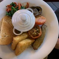 Vegan breakfast with baked beans in the pot at The Cosy Club in Hereford