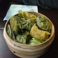 Gyoza at Hume Russafa in Valencia