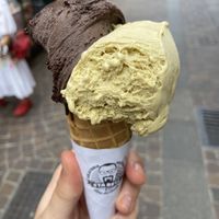 Vegan dark chocolate & pistaccio  at Gelateria Etabeta in Riva Del Garda