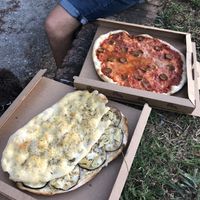 pizza e focaccia favolose  at Vegrano in Lucca