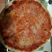 Pizza four etic at Vegrano in Lucca