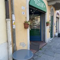 Outside  at Vegrano in Lucca