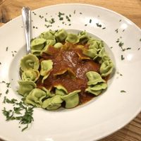 Tortellini met tomatensaus. Beetje weinig at Gasthof Rosner in Altenmarktlim Pongau