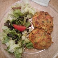 Kürbisschnitzel auf Blattsalat, sehr schmackhaft und lecker at Gasthof Rosner in Altenmarktlim Pongau