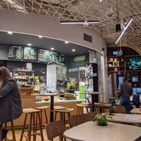 Ambience at Newtree Café in Lyon