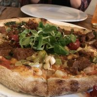 Seitan pizza 🙌🏻💚  at Plads'n in Copenhagen