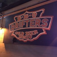 Logo at Drifters BBQ in Nashville