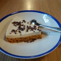 Raw 'carrot cake' at Curcuma Green Food in Burgos