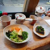 Two green teas, seaweed salad and black tofu with tender steam broccoli(cold) at Shoryu Ramen in London