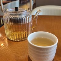 White tea at Lín Hú SùShí - The Lakeside Veggie in Shanghai