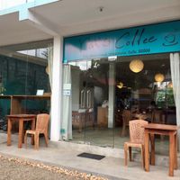 Exterior at Kat's Coffee in Unawatuna