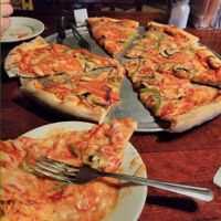 Nice Cafe near home. Only vegan pizza option with 20 min. Definitely would come back at Turnpike Cafe in Canton