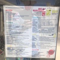 3 vegan alternatives clearly marked on the menu at Trinidad in Dijon