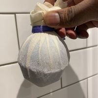 Bomb #Veganuary at LUSH - Liverpool St in London