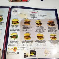 Update: ahora usan Beyond Burguer at H Burger  in Gran Canaria