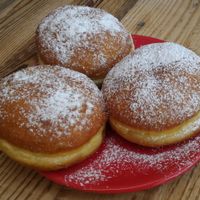 Vegan krapfen with jam or custard at Forno di Pitagora at Il Forno di Pitagora in Rovereto