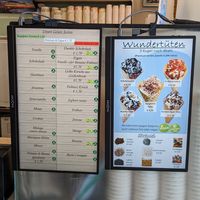 Gute Auswahl an veganem Eis! at Eiscafe Fontanella in Grossenbrode