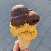 Vegan ice cream (chocolate and mango)  at Eiscafe Fontanella in Grossenbrode