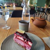 Cake - OMG at Orteá - Vegan Collective in Lisbon