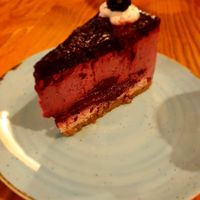 Amora cheesecake at Orteá - Vegan Collective in Lisbon